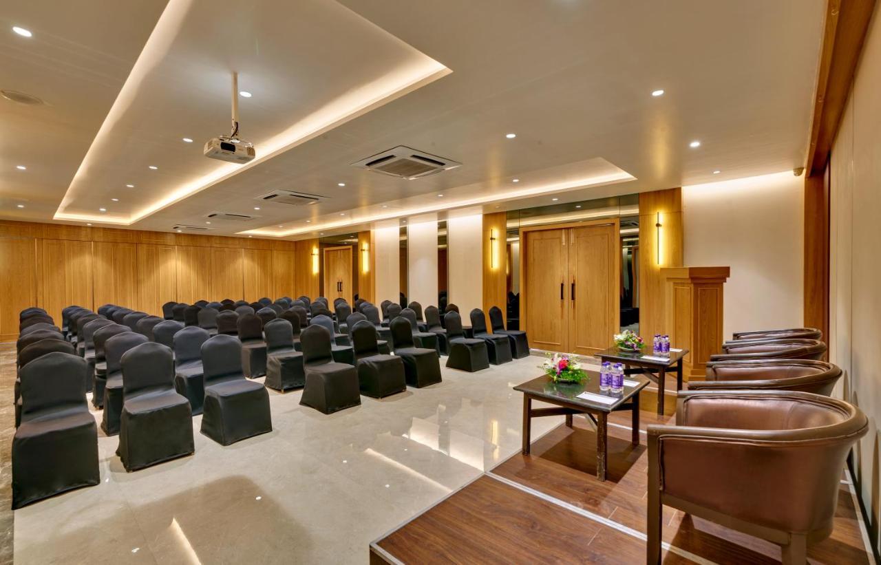 Citrus Hotel Kolhapur Ngoại thất bức ảnh