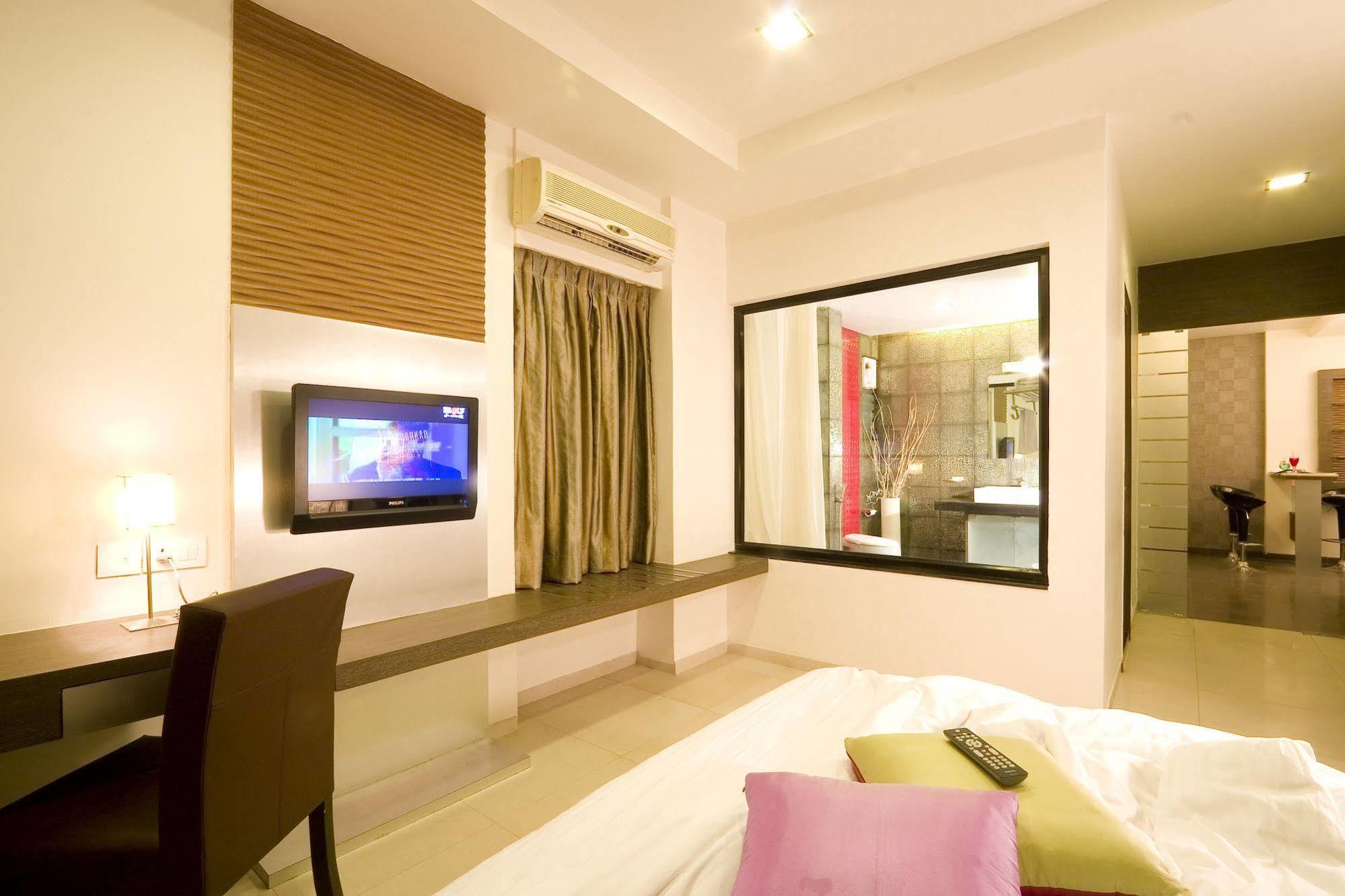 Citrus Hotel Kolhapur Ngoại thất bức ảnh