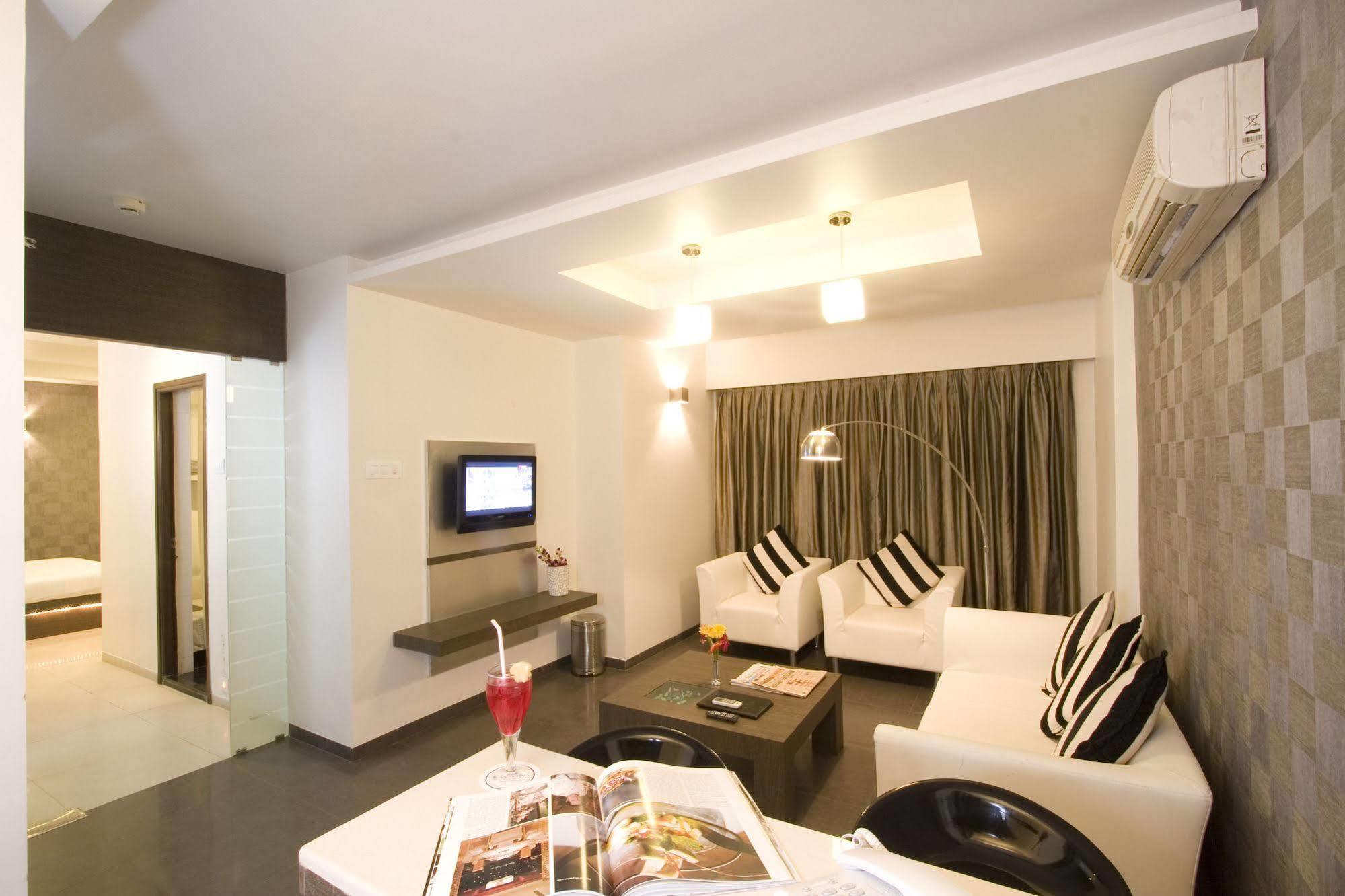 Citrus Hotel Kolhapur Ngoại thất bức ảnh