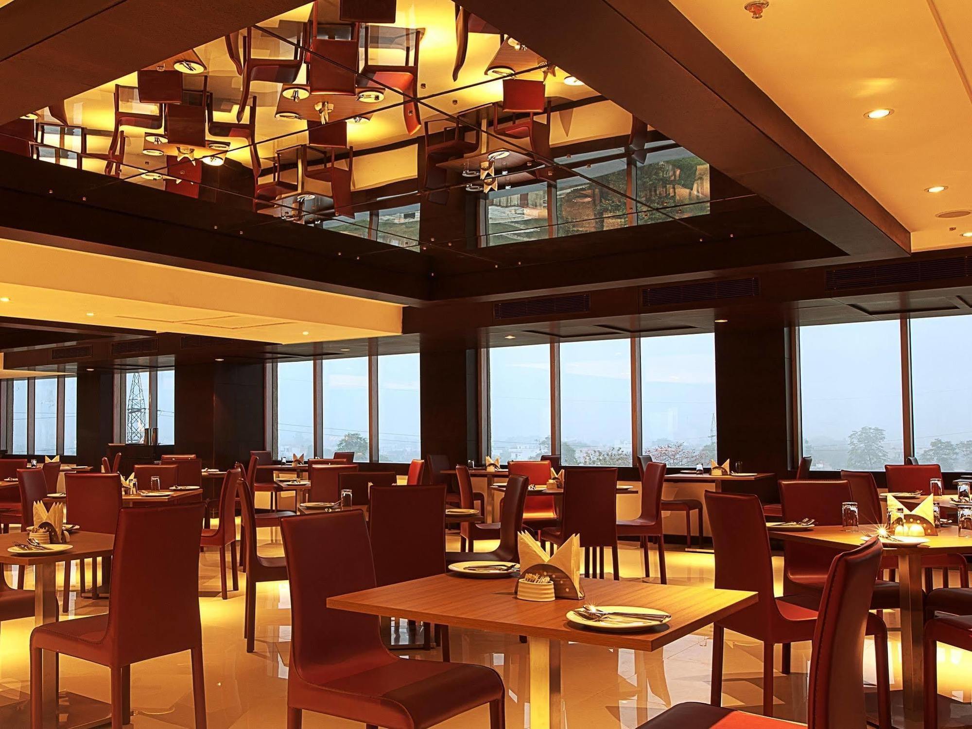 Citrus Hotel Kolhapur Ngoại thất bức ảnh